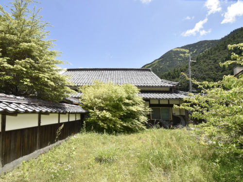 兵庫県神河町 広々とした敷地は約314坪♪山間の集落に建つ古民家物件！